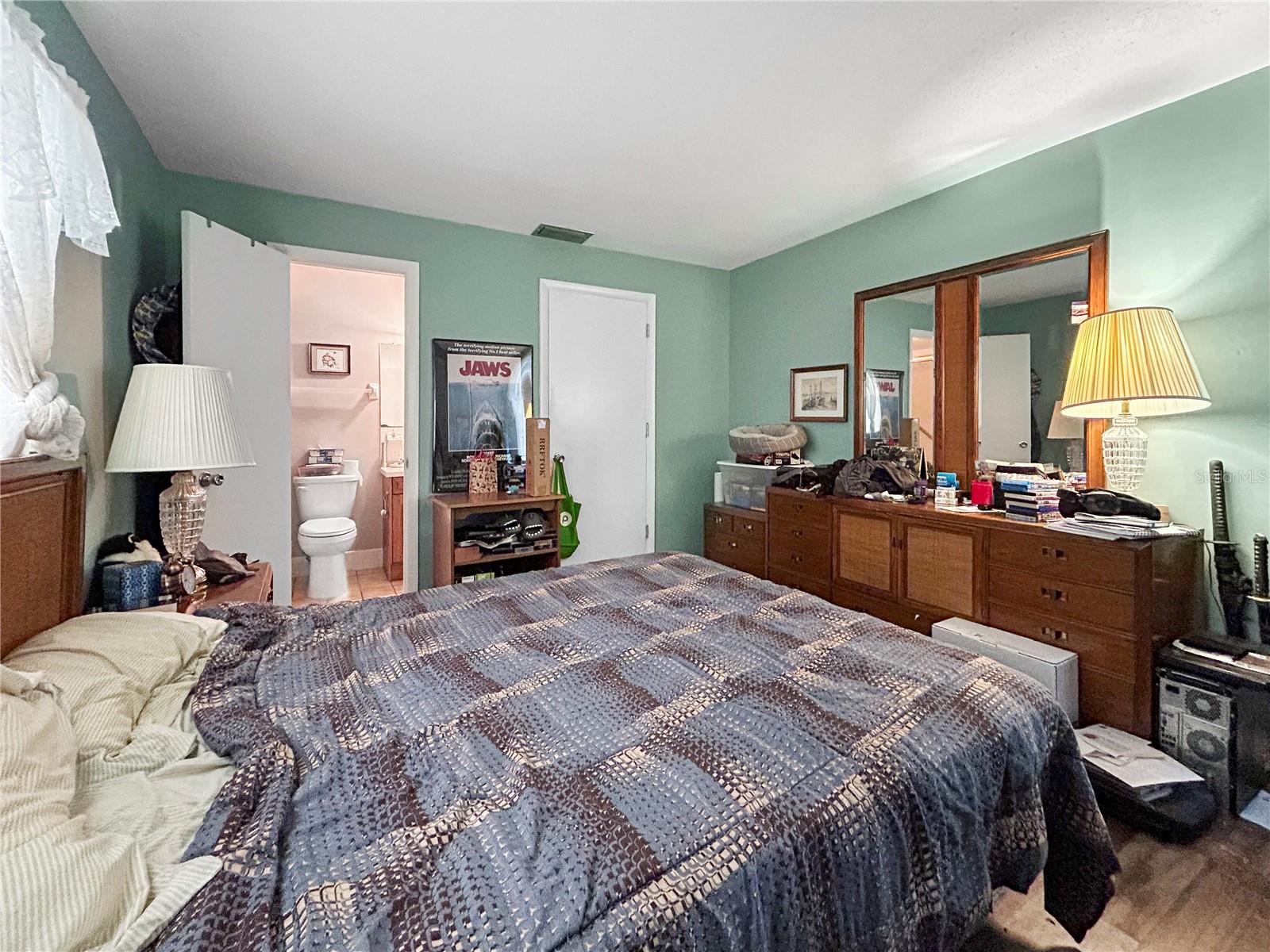 Listing photo id 10 for 14321 113th Avenue