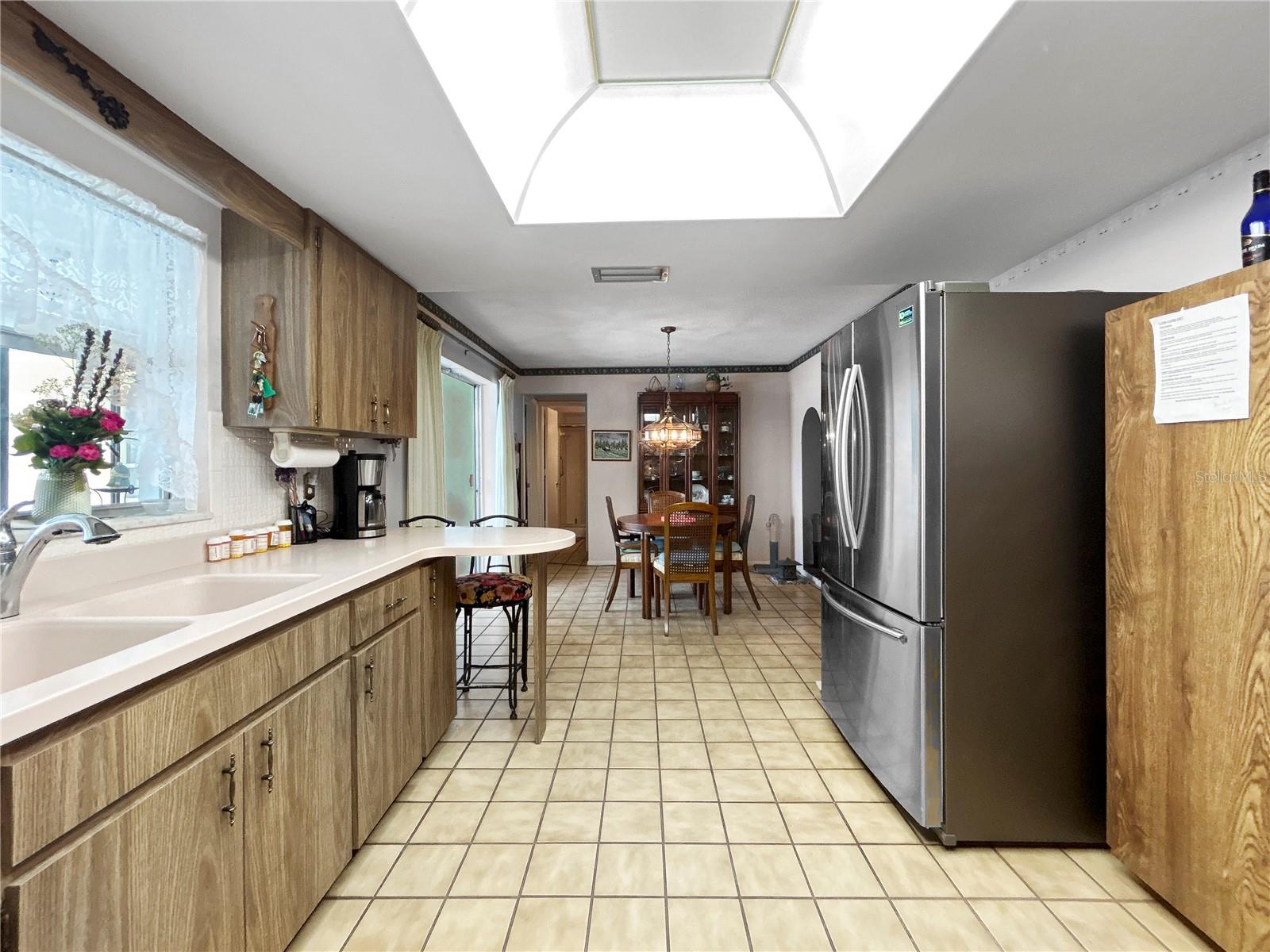 Listing photo id 7 for 14321 113th Avenue
