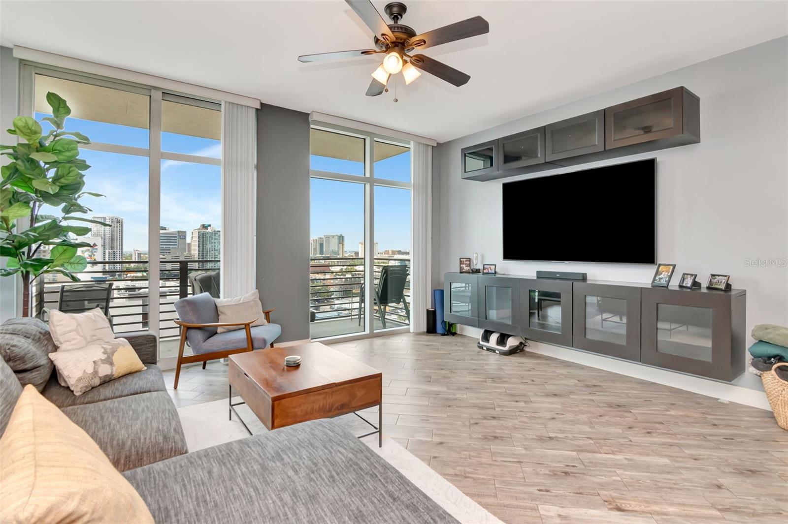 Listing photo id 11 for 1120 Kennedy Boulevard 1512