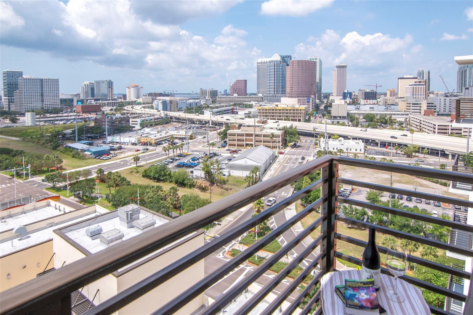 Listing photo id 23 for 1120 Kennedy Boulevard 1512