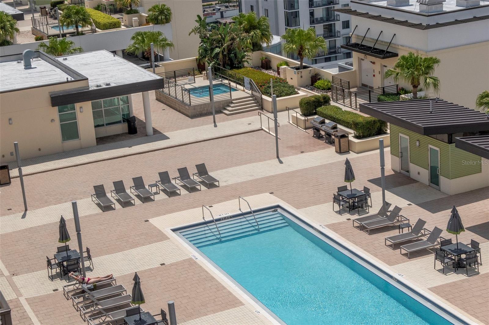 Listing photo id 39 for 1120 Kennedy Boulevard 1512