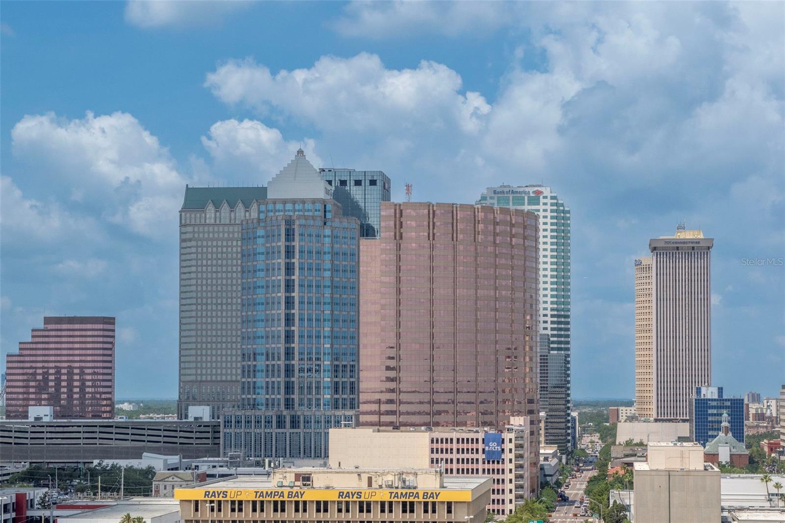 Listing photo id 44 for 1120 Kennedy Boulevard 1512