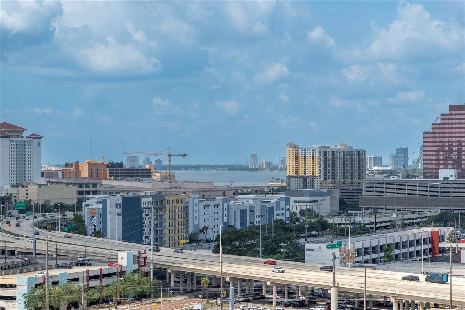 Listing photo id 46 for 1120 Kennedy Boulevard 1512