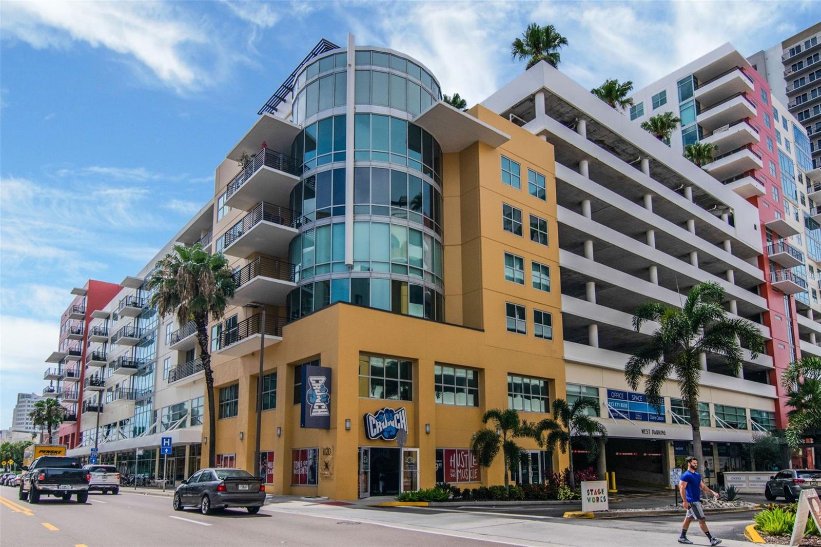 Listing photo id 48 for 1120 Kennedy Boulevard 1512