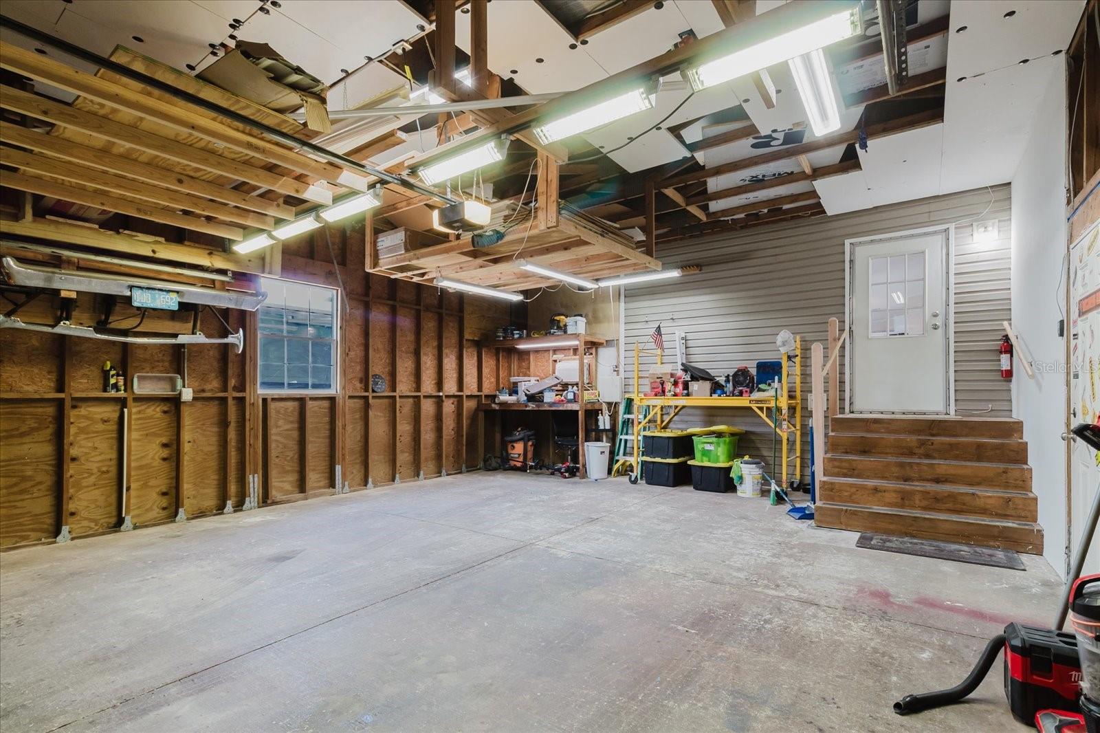 Image 4 of 78 For 8471 Fantasia Park Way