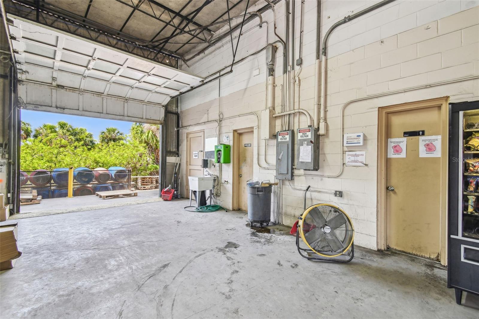 Image 16 of 74 For 1705 52nd Street