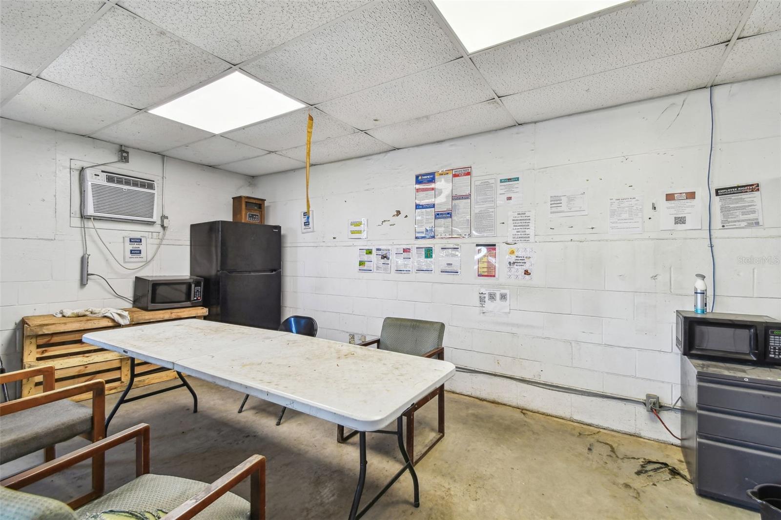 Image 48 of 74 For 1705 52nd Street