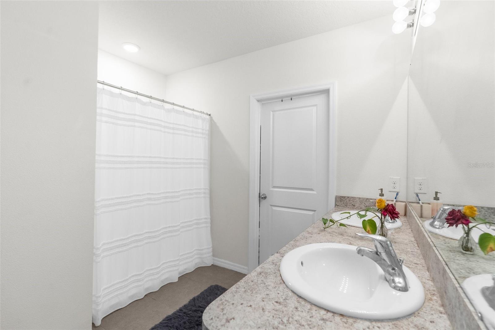 Listing photo id 15 for 30936 Summer Sun Loop