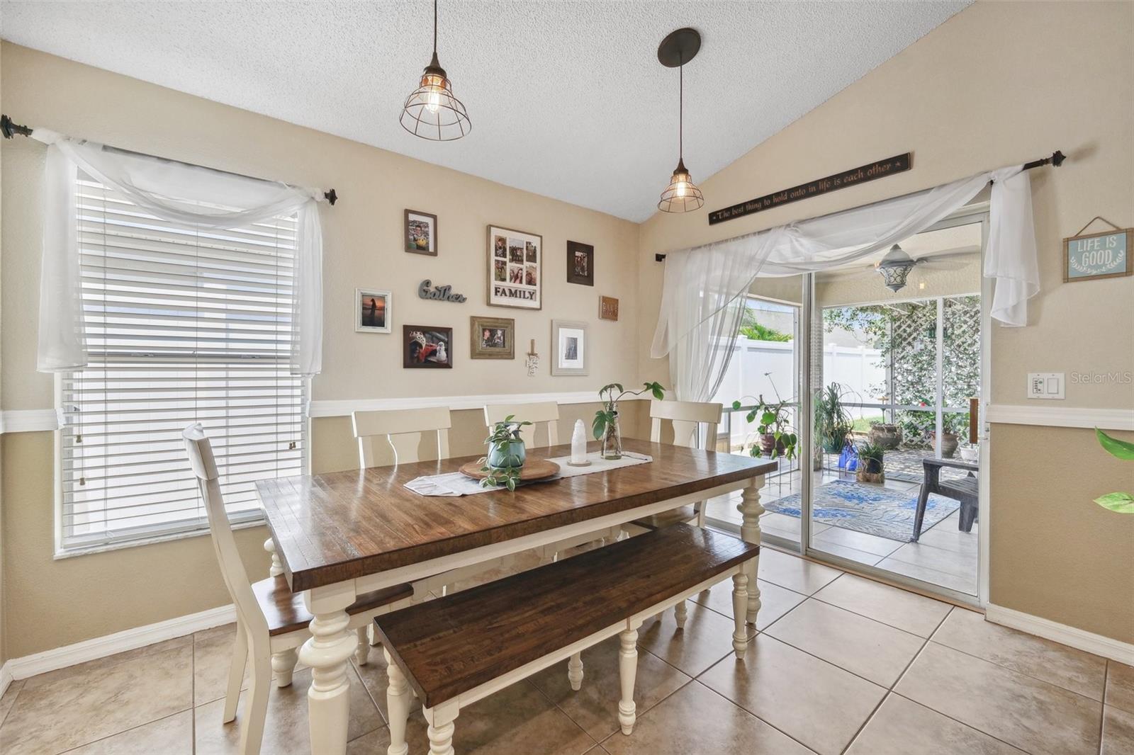 Listing photo id 9 for 2708 Dolphin Watch Court