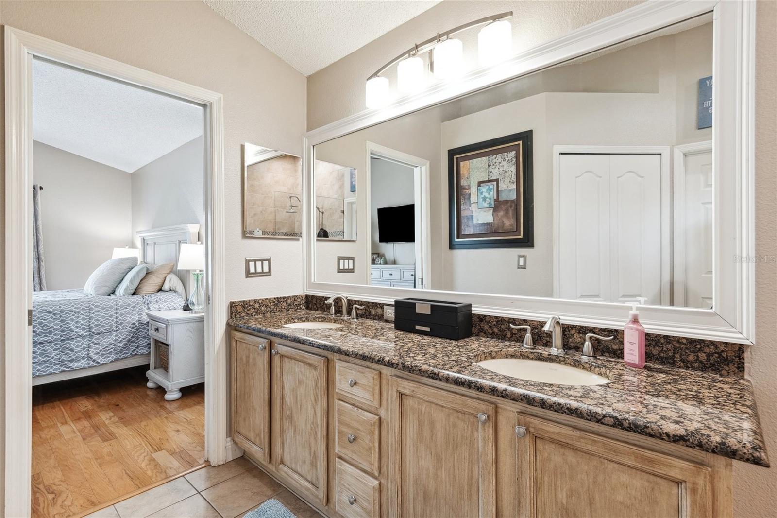 Listing photo id 17 for 2708 Dolphin Watch Court