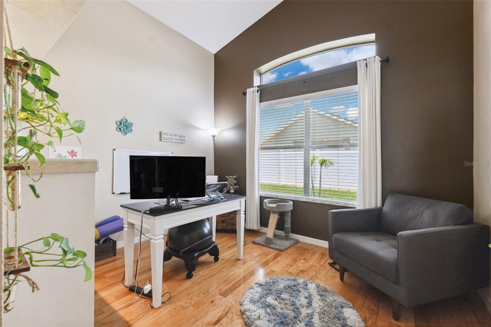 Listing photo id 20 for 2708 Dolphin Watch Court
