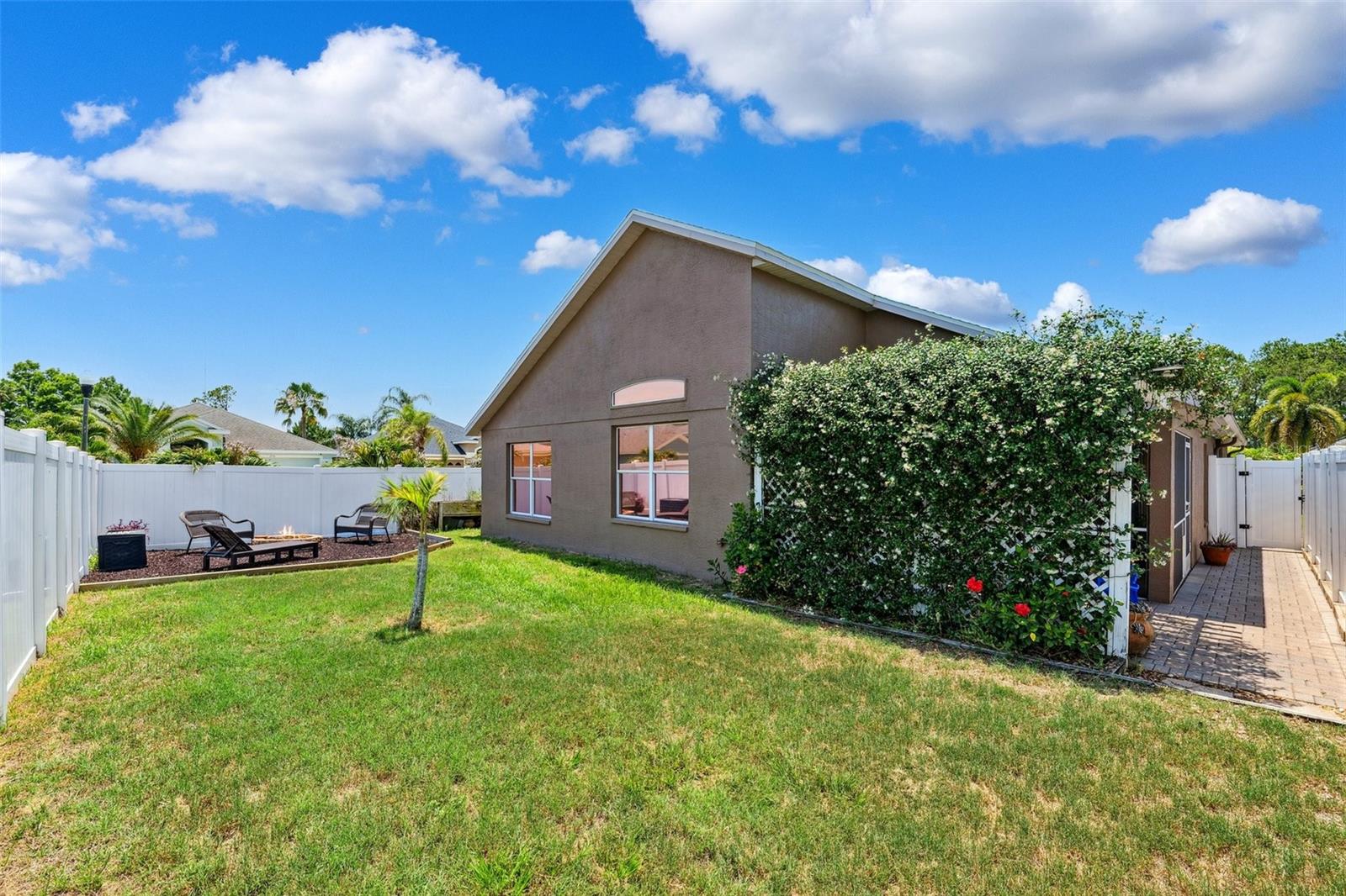 Listing photo id 28 for 2708 Dolphin Watch Court