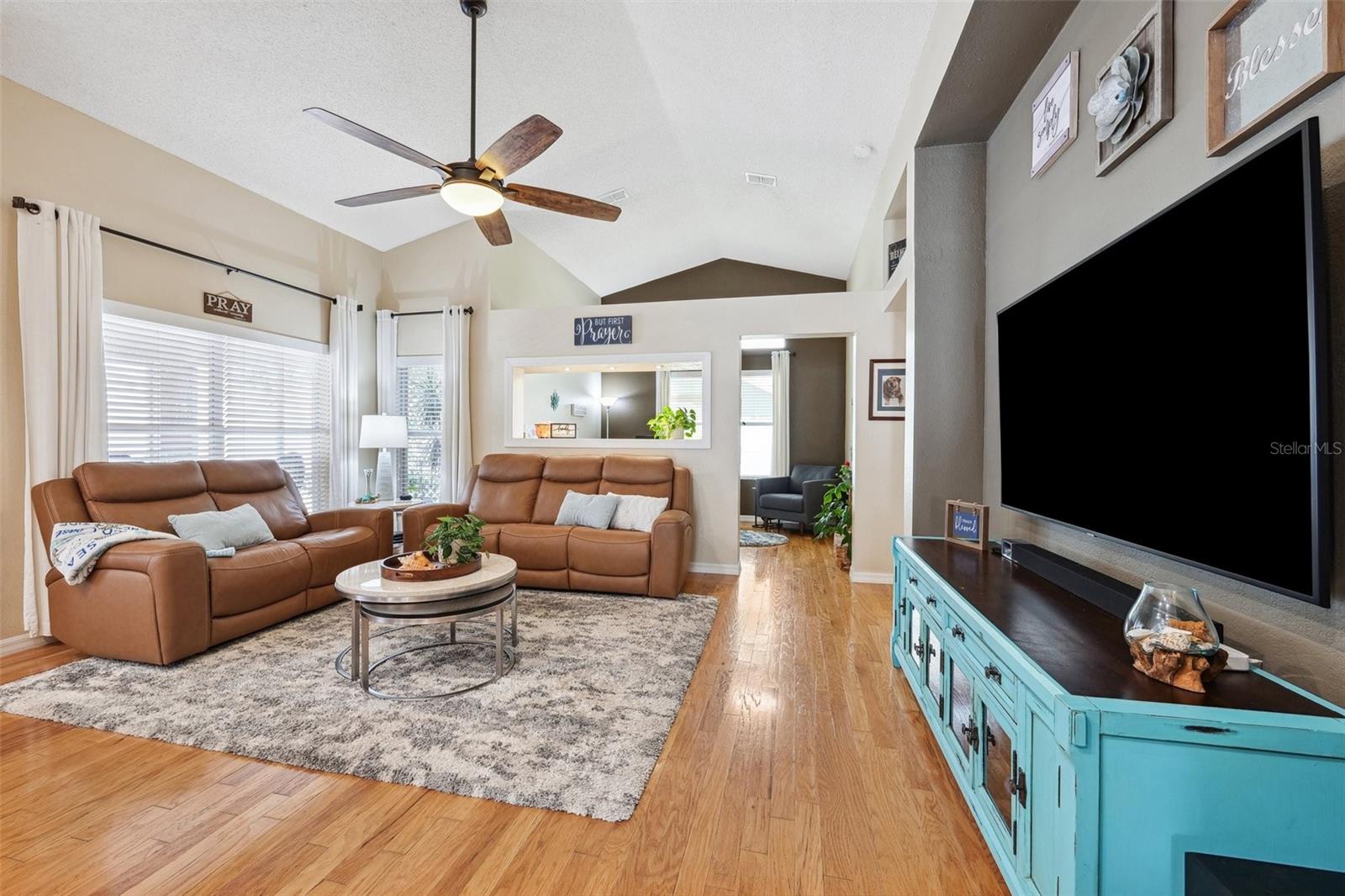 Listing photo id 3 for 2708 Dolphin Watch Court