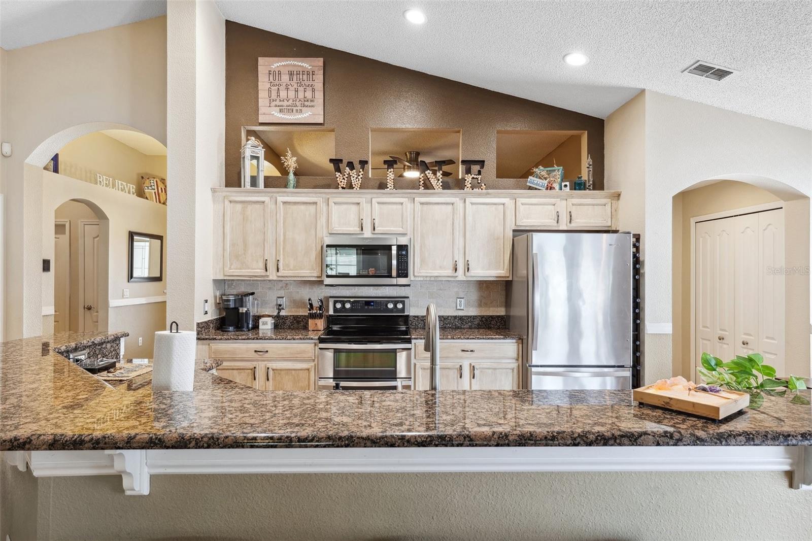 Listing photo id 7 for 2708 Dolphin Watch Court
