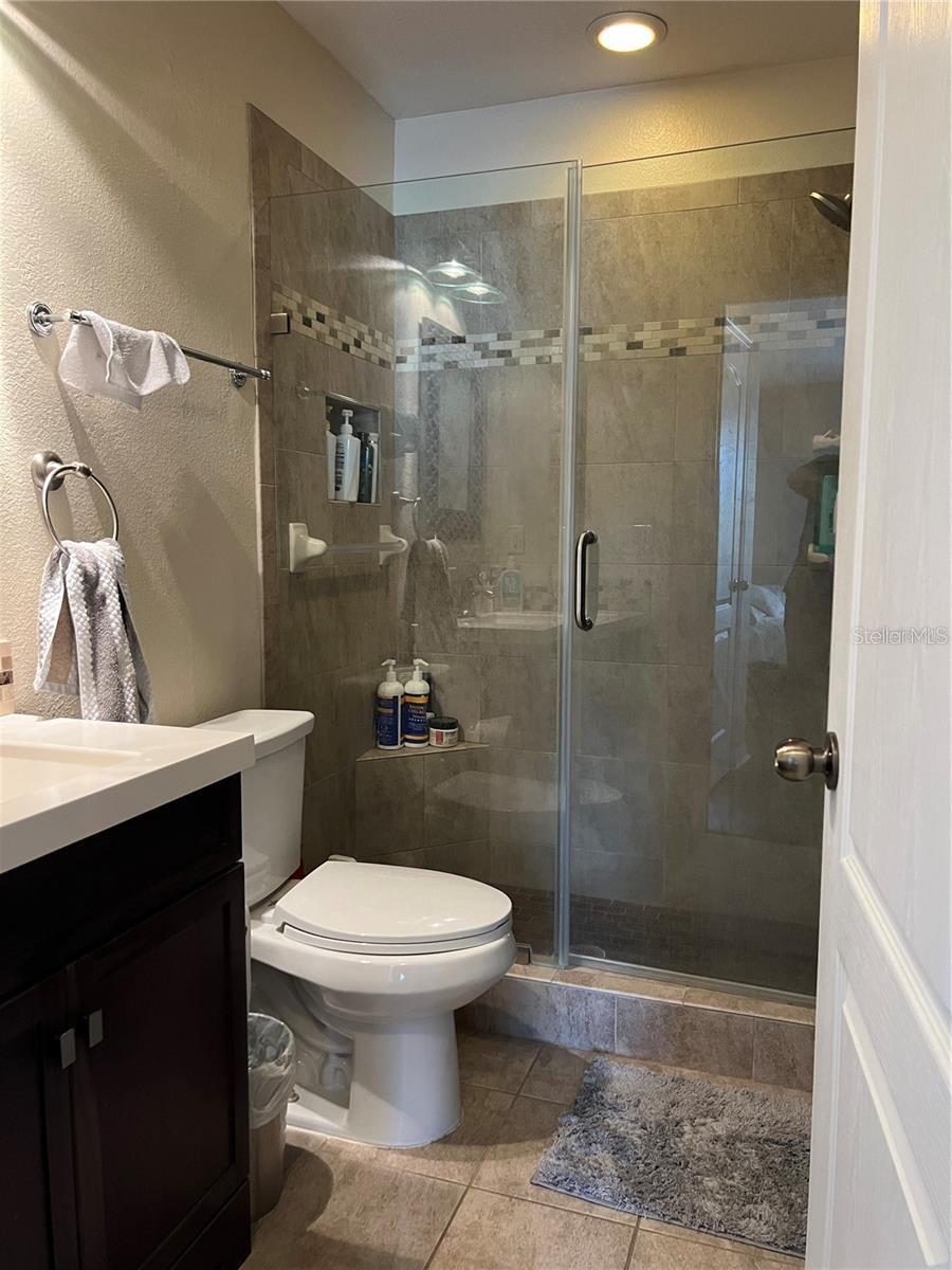 Image 21 of 24 For 2020 Greenwood Valley Drive