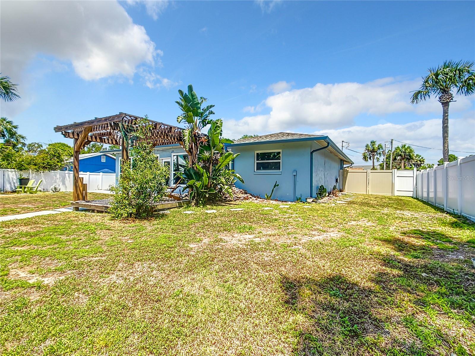 Image 11 of 46 For 11290 Coral Court