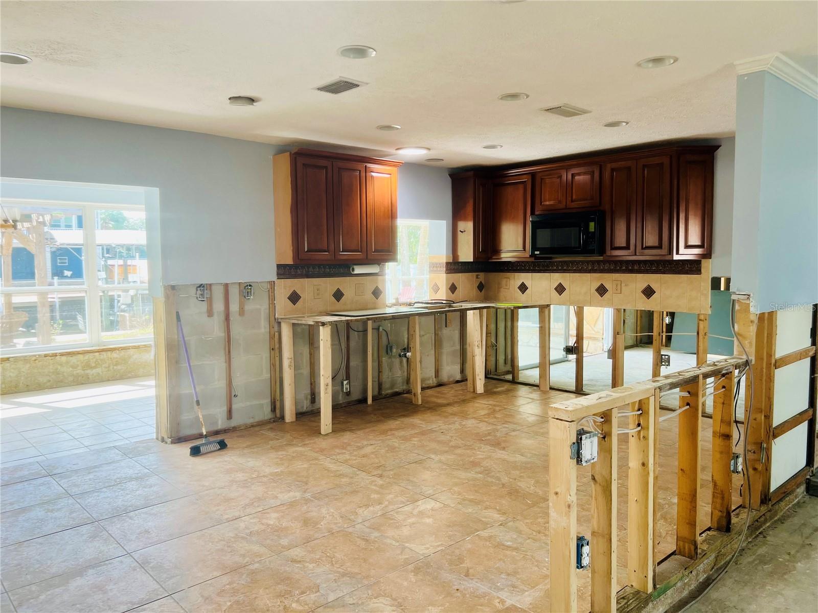 Image 32 of 46 For 11290 Coral Court