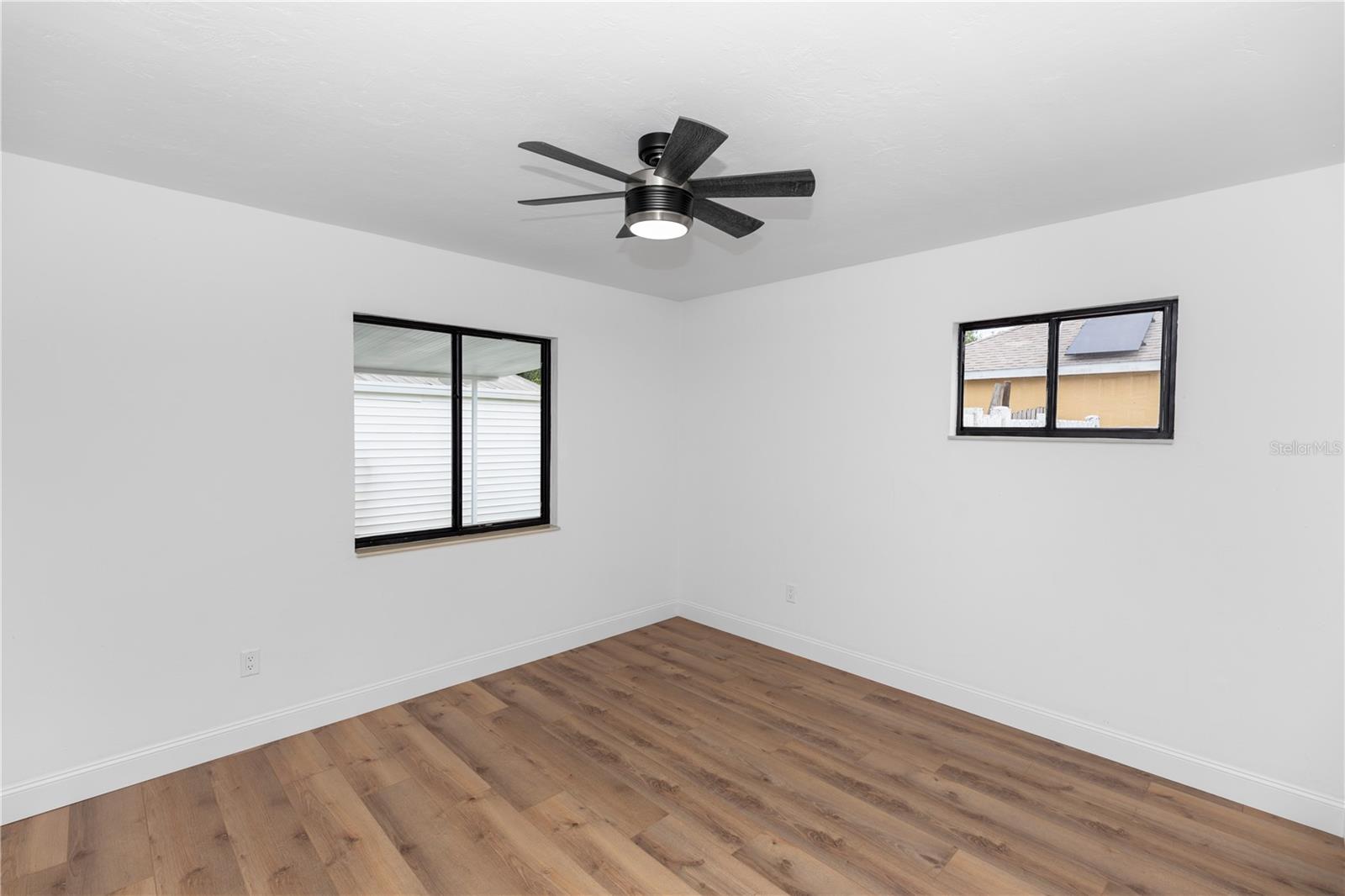 Image 10 of 34 For 1161 Orangewood Avenue