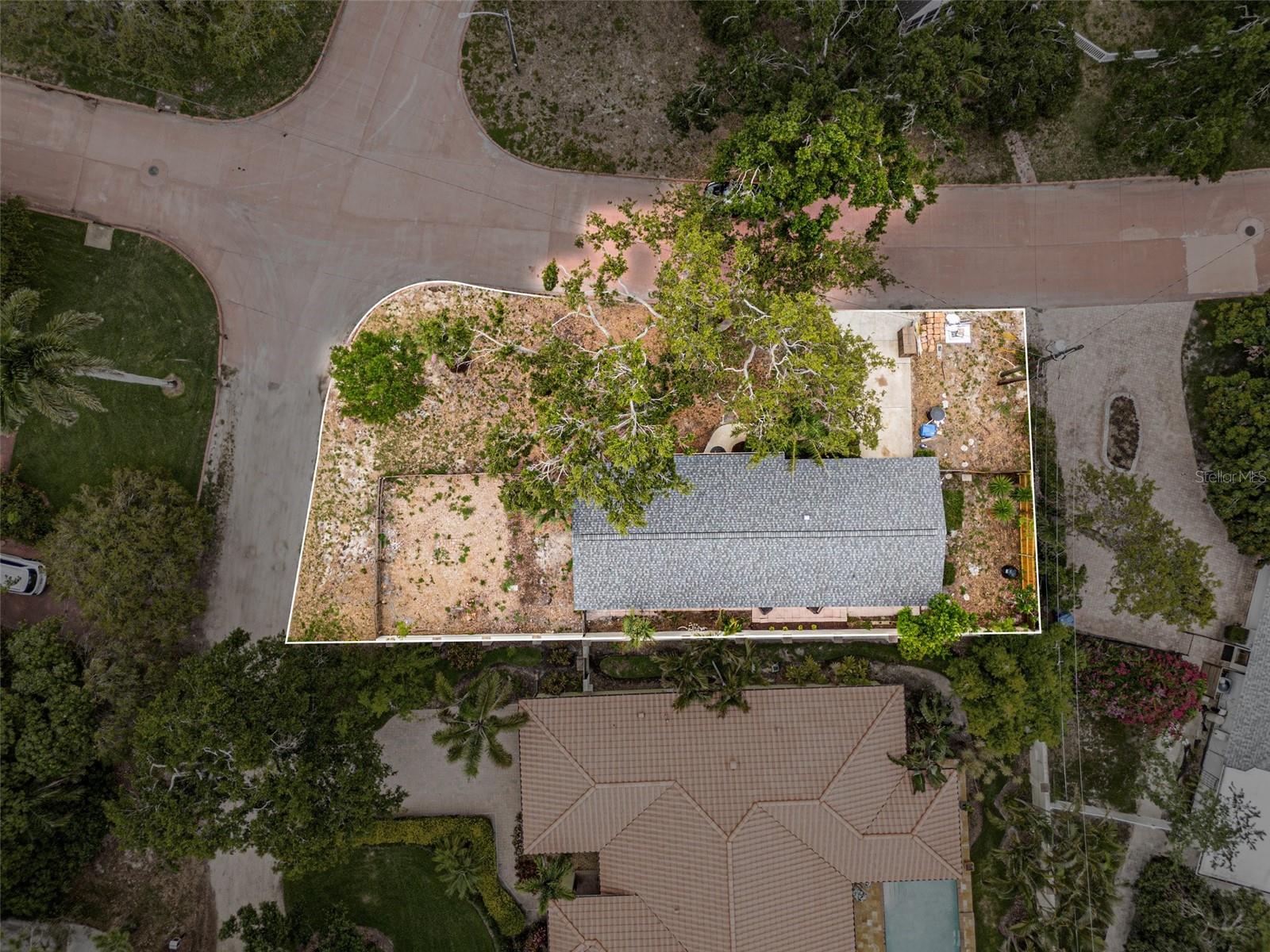 Image 11 of 38 For 1470 Serpentine Drive S