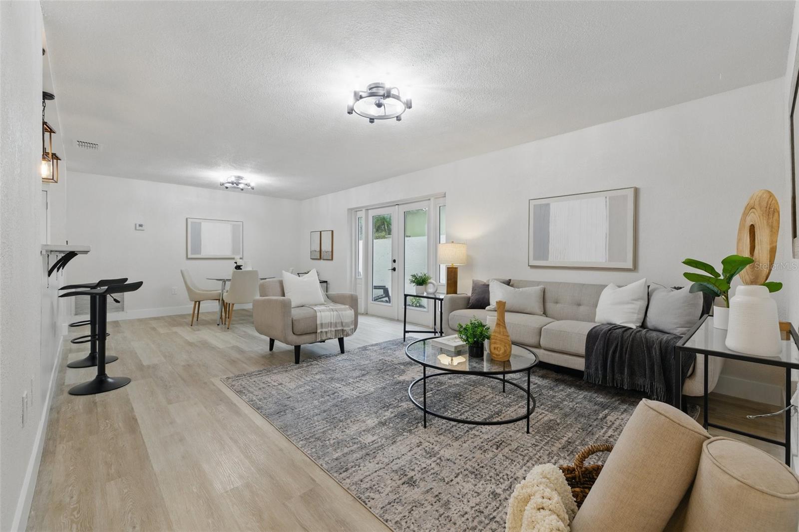 Image 13 of 38 For 1470 Serpentine Drive S