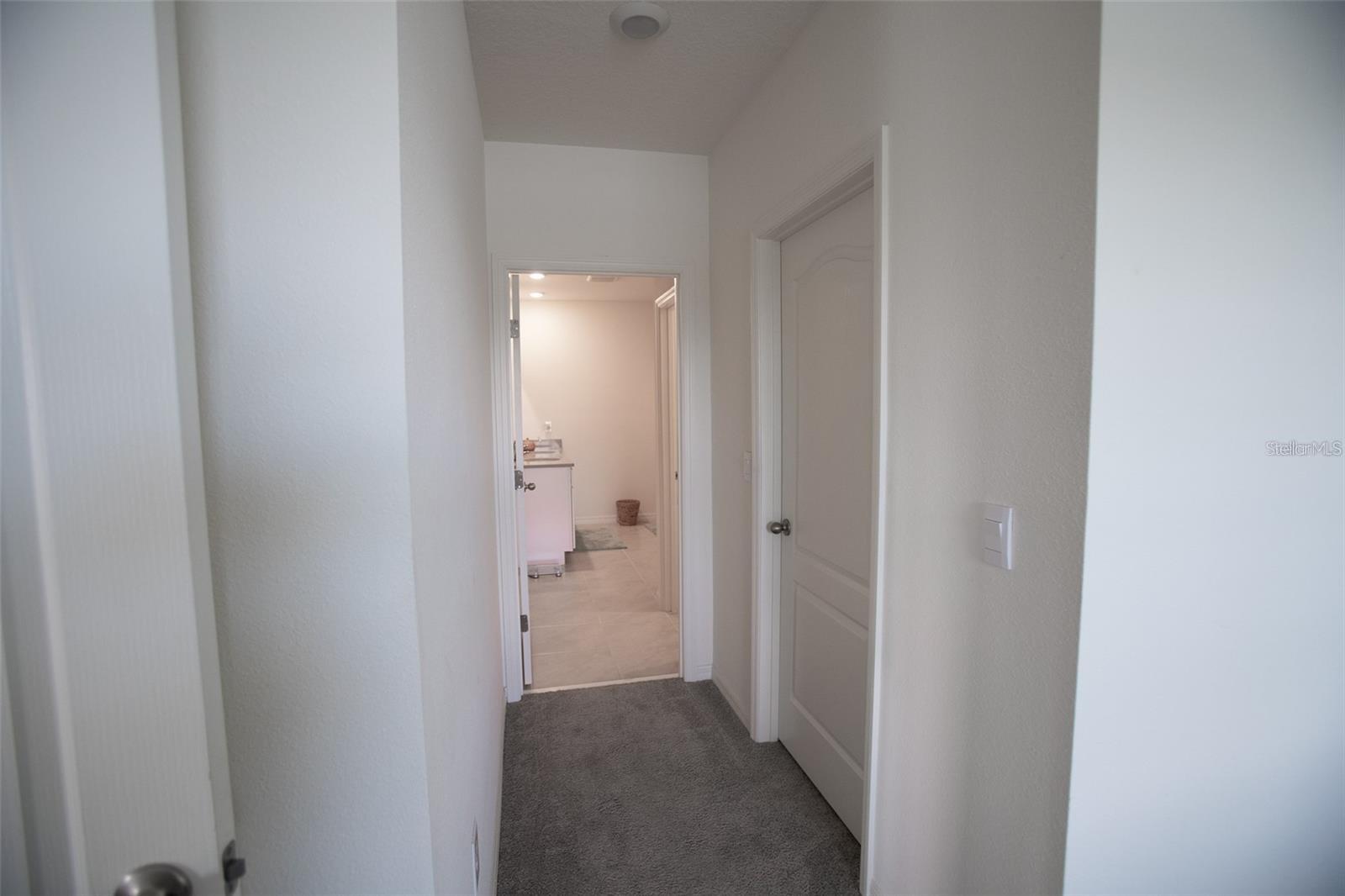 Image 12 of 36 For 5062 Foxglove Circle