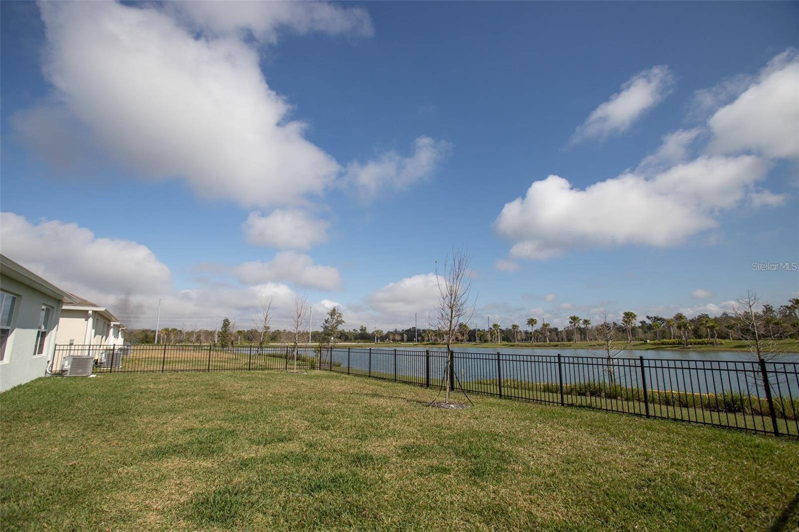 Image 27 of 36 For 5062 Foxglove Circle
