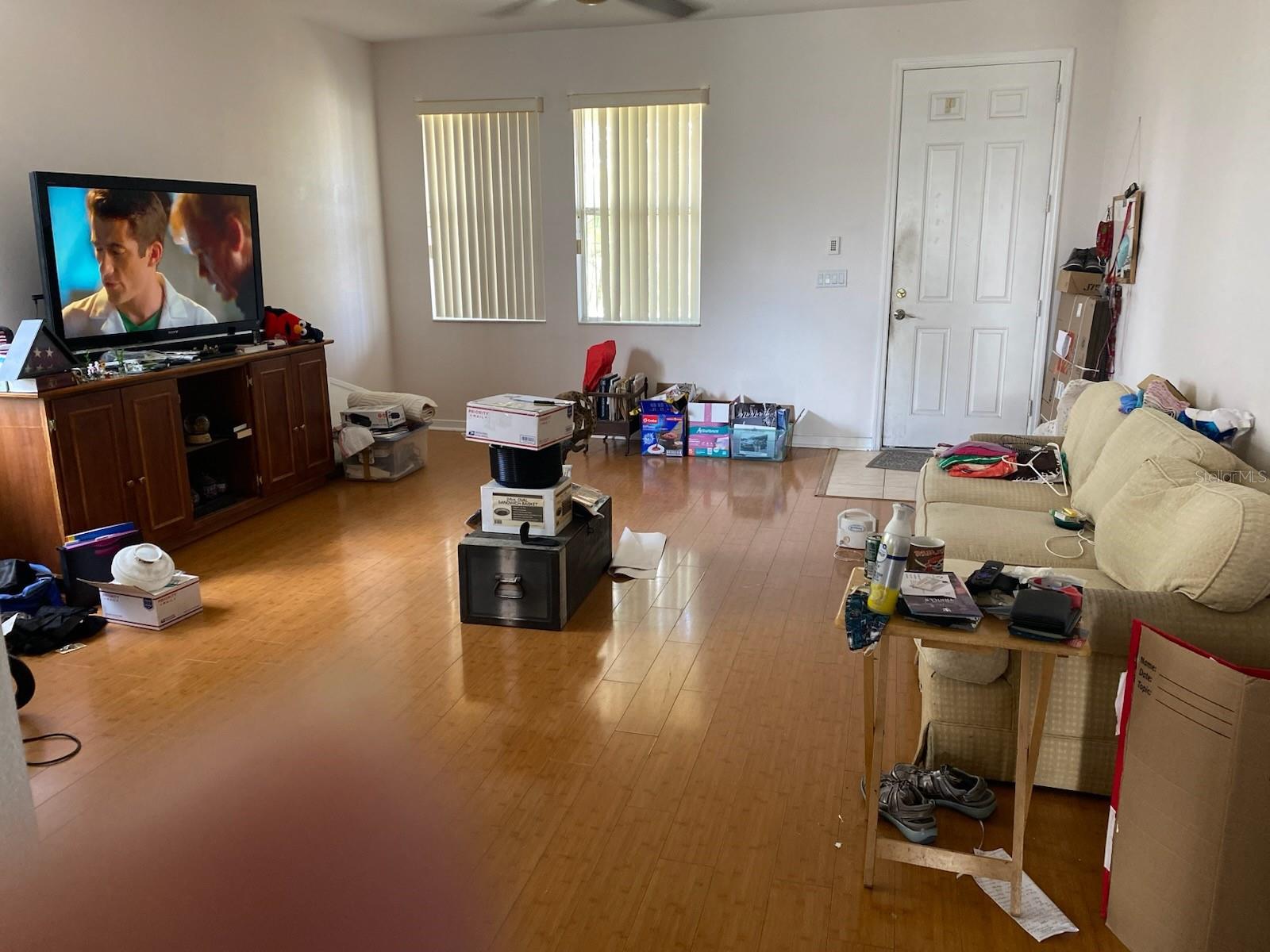 Image 4 of 27 For 1720 Cameo Boulevard
