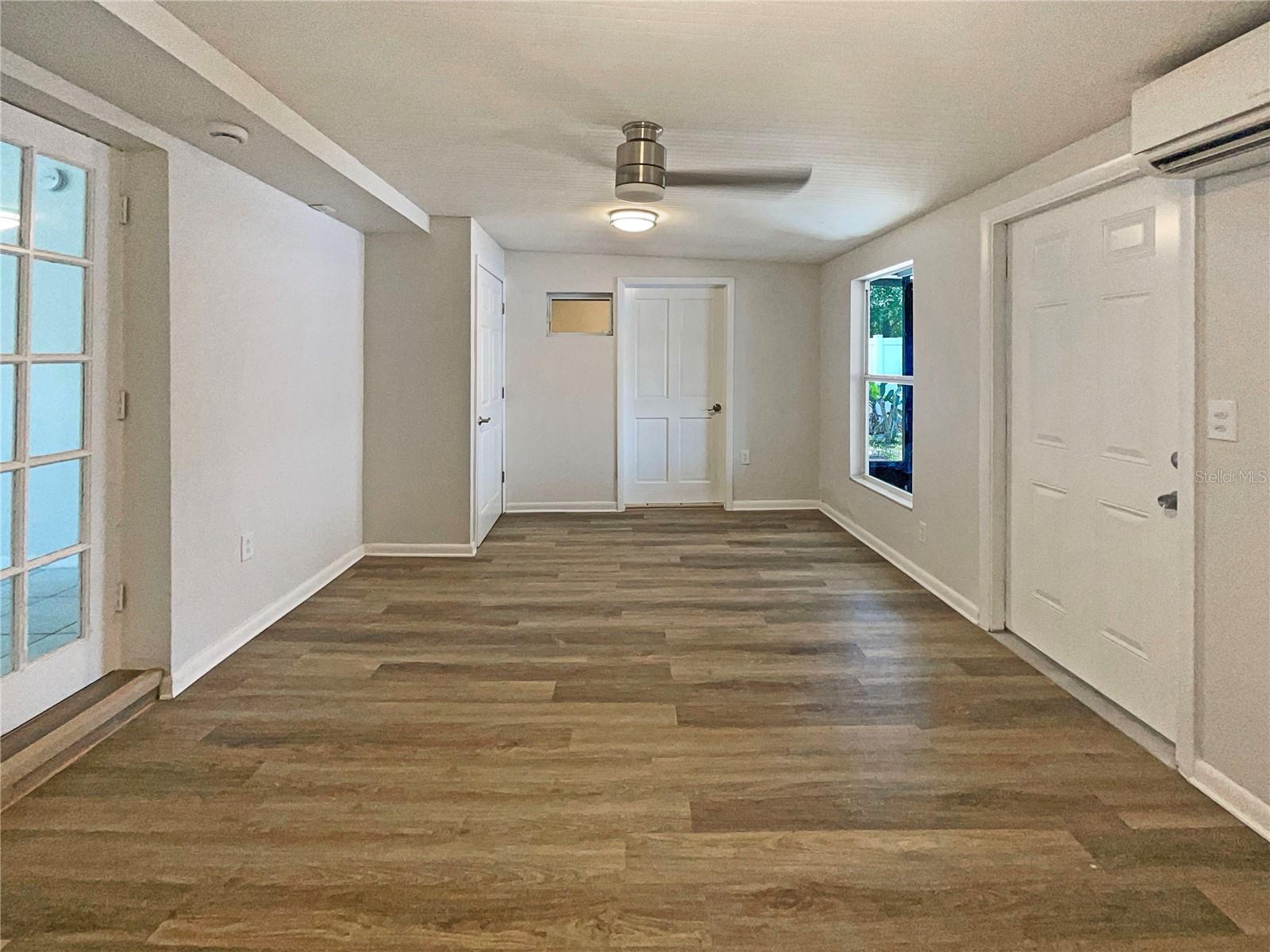 Image 18 of 27 For 8812 Bayaud Drive
