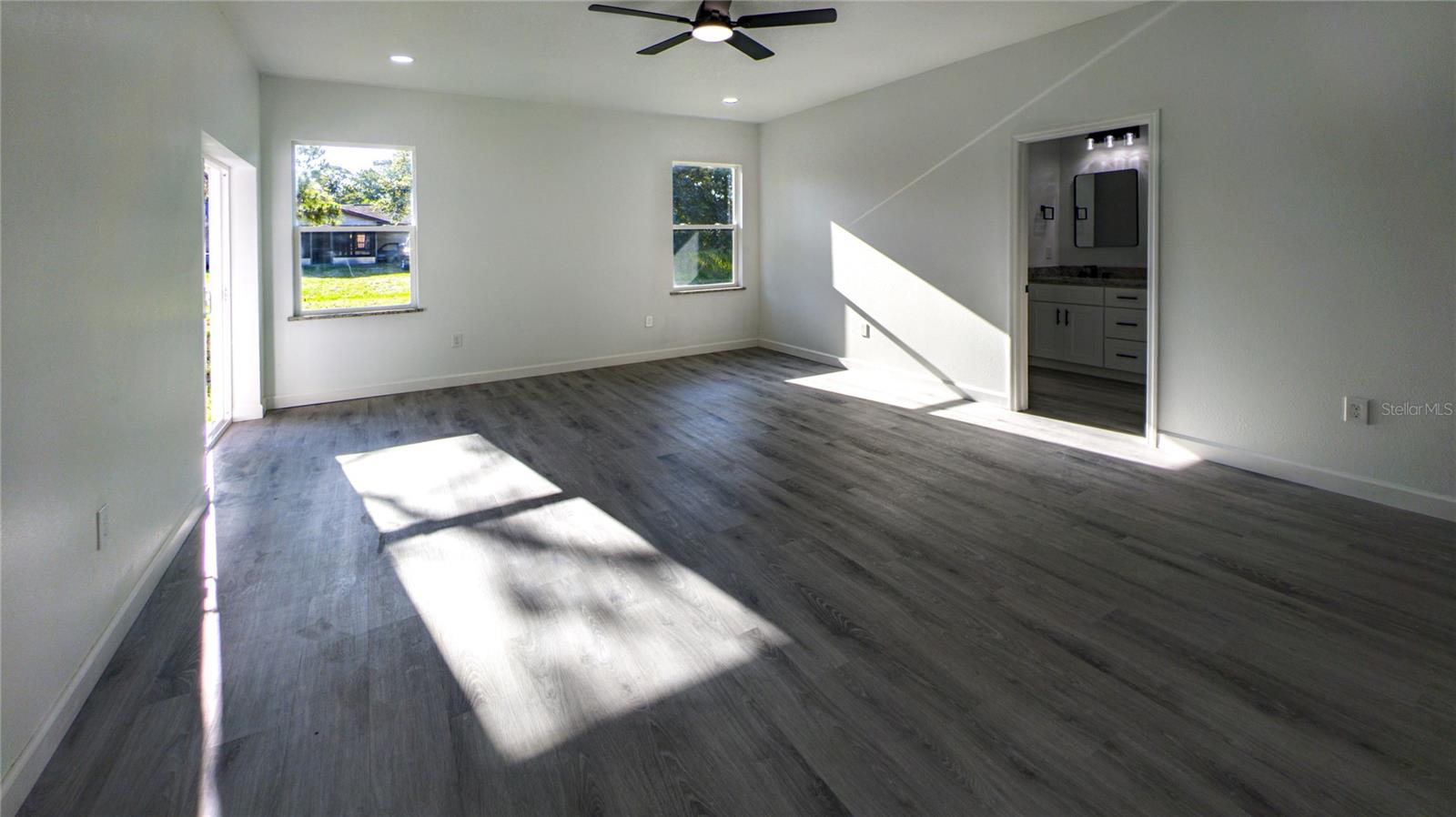 Image 16 of 23 For 3908 Garienda Avenue