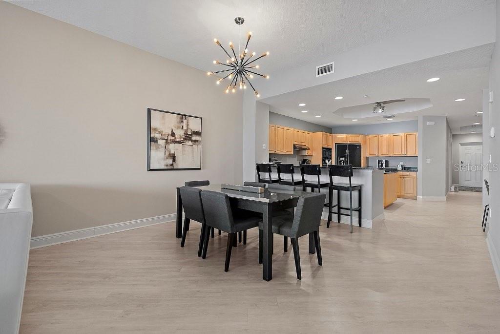Image 13 of 34 For 17715 Gulf Boulevard 204