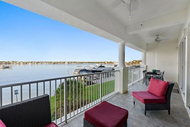 Image 18 of 34 For 17715 Gulf Boulevard 204
