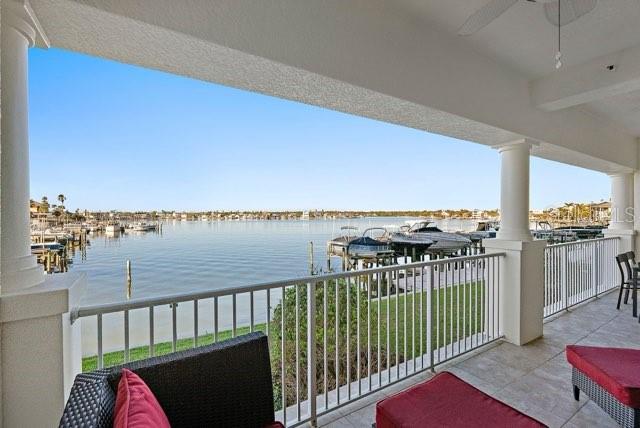 Image 19 of 34 For 17715 Gulf Boulevard 204