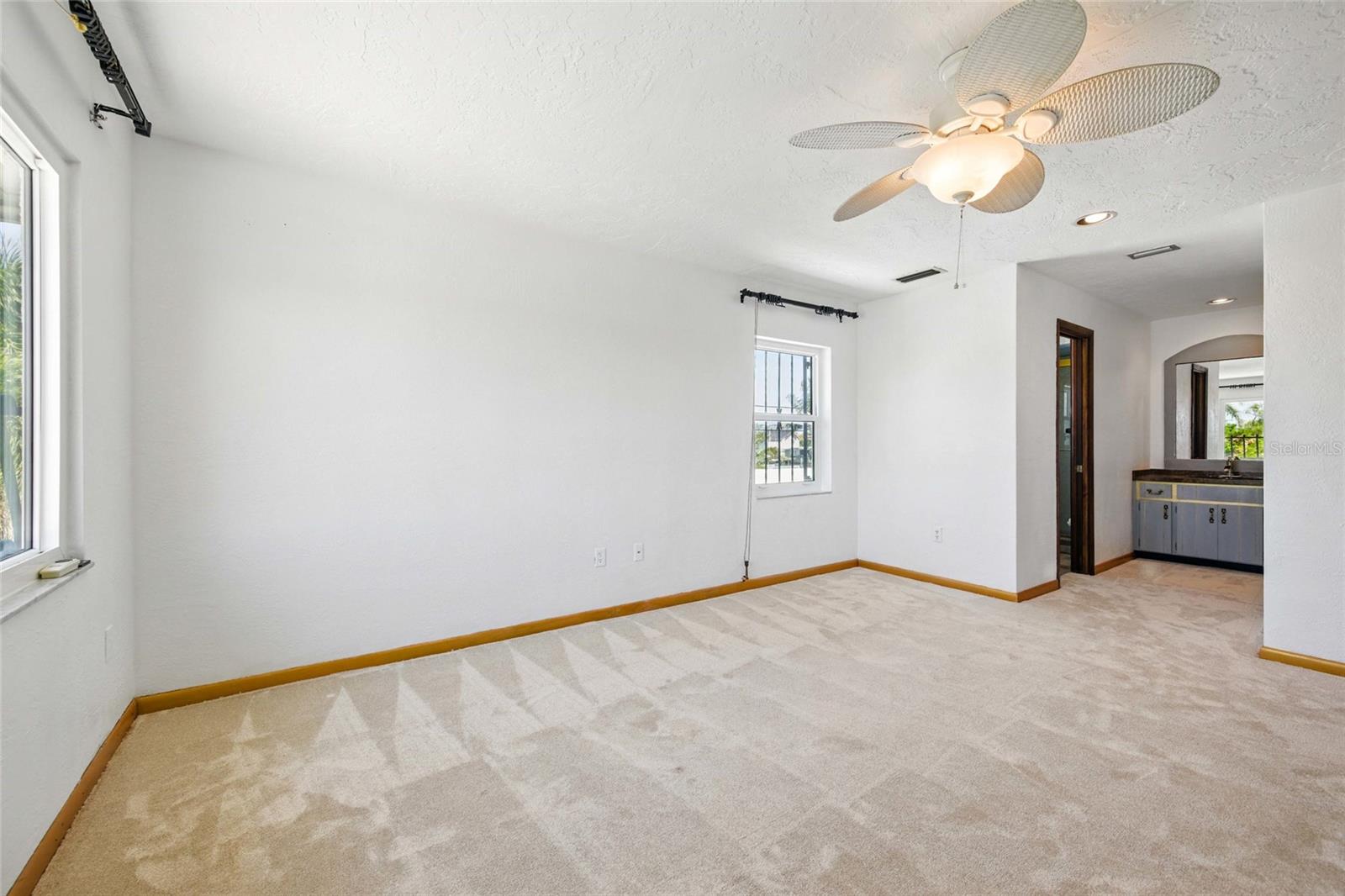 Image 33 of 53 For 11285 8th Street E