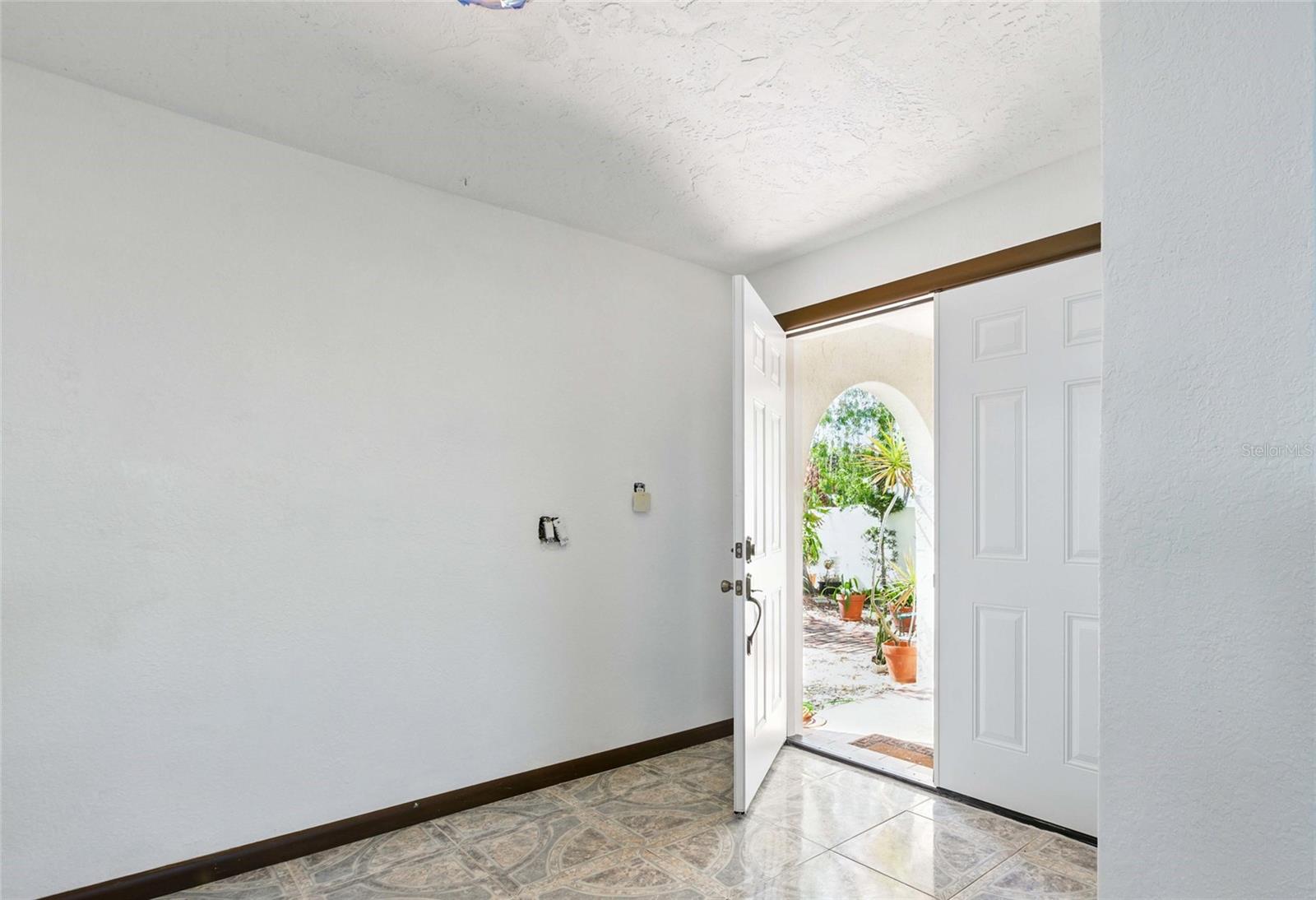 Image 5 of 53 For 11285 8th Street E