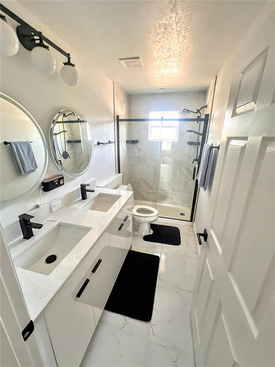 Image 7 of 10 For 7035 Brickell Court