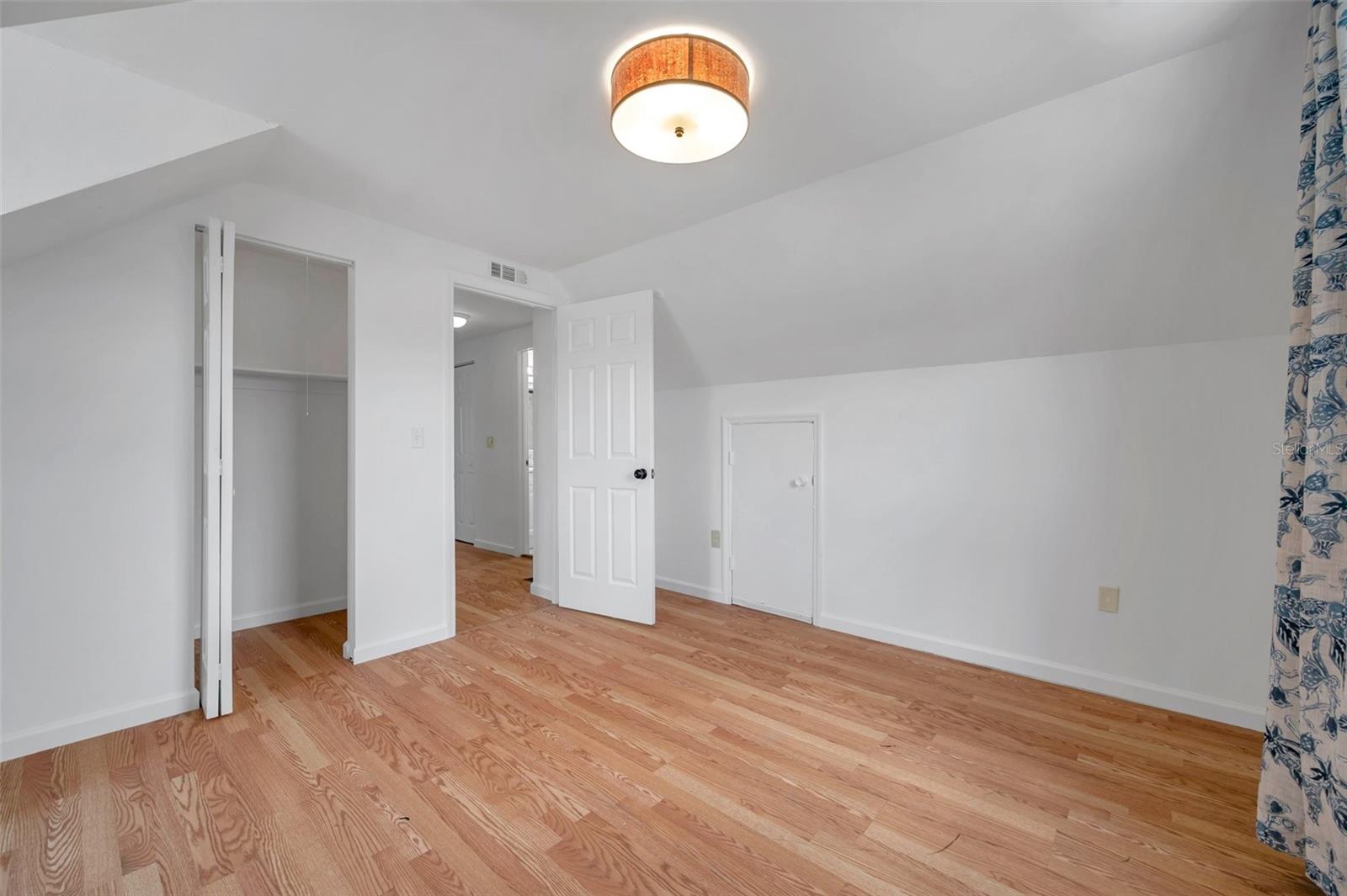 Image 21 of 29 For 3865 Gatewood Drive