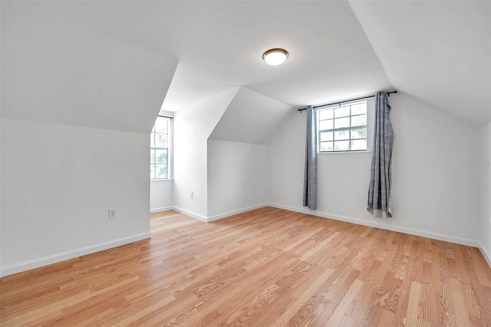 Image 22 of 29 For 3865 Gatewood Drive