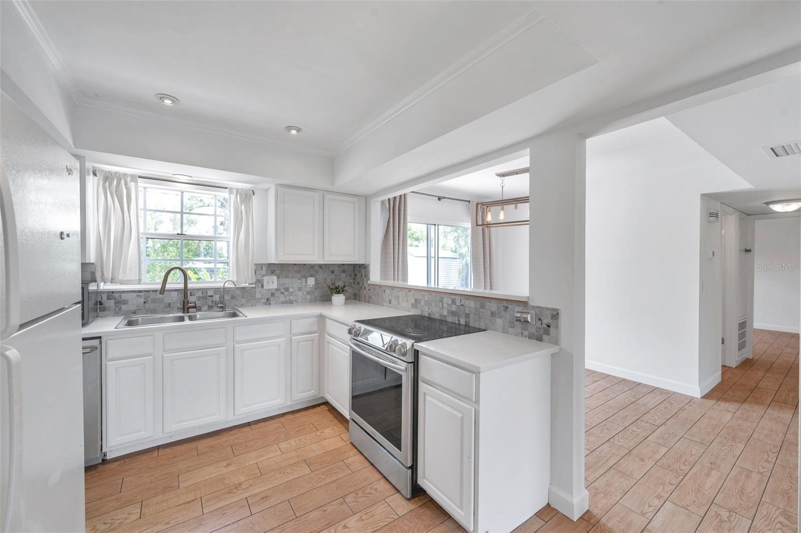 Image 6 of 29 For 3865 Gatewood Drive