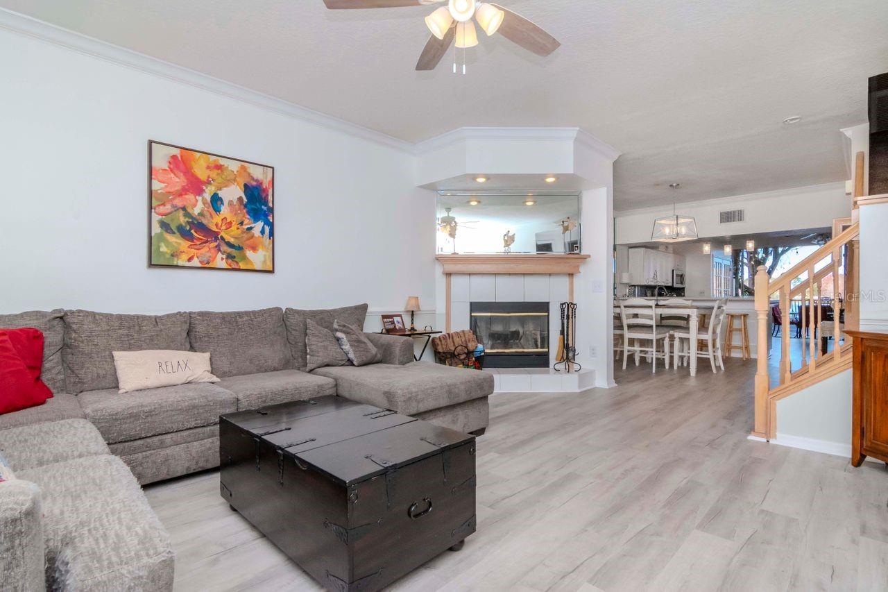 Image 11 of 52 For 2648 Sabal Springs Drive 2