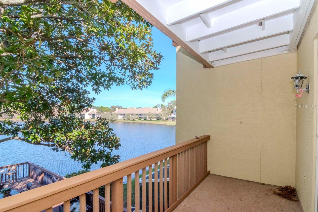 Image 23 of 52 For 2648 Sabal Springs Drive 2