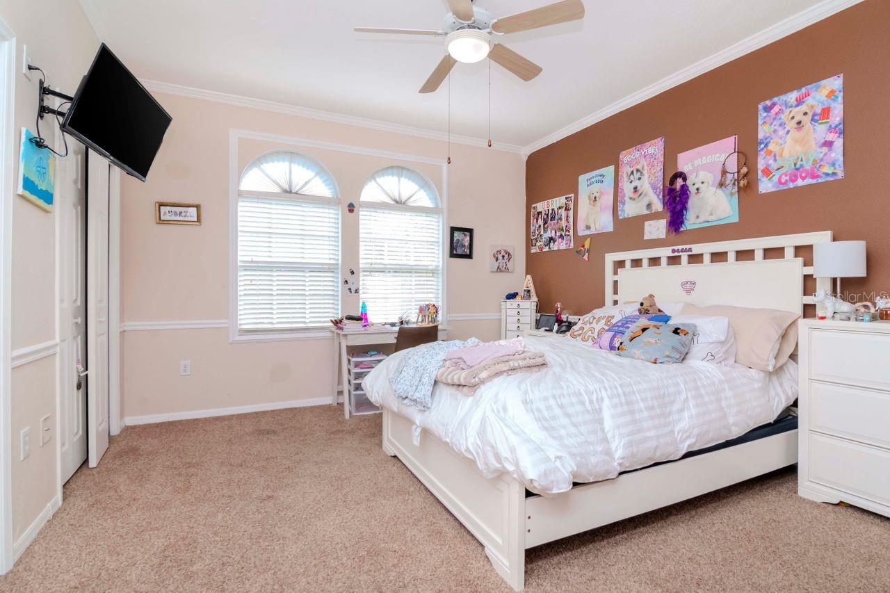 Image 30 of 52 For 2648 Sabal Springs Drive 2