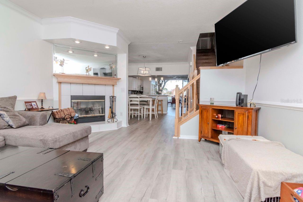Image 7 of 52 For 2648 Sabal Springs Drive 2