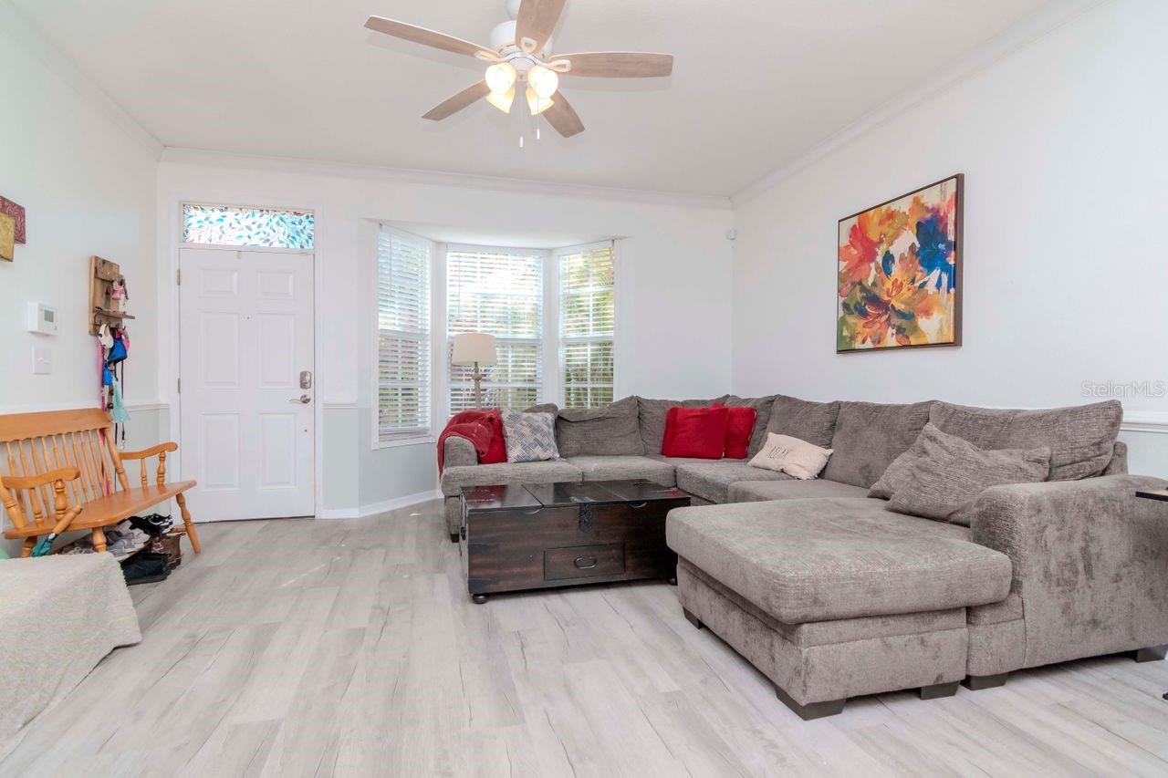 Image 8 of 52 For 2648 Sabal Springs Drive 2