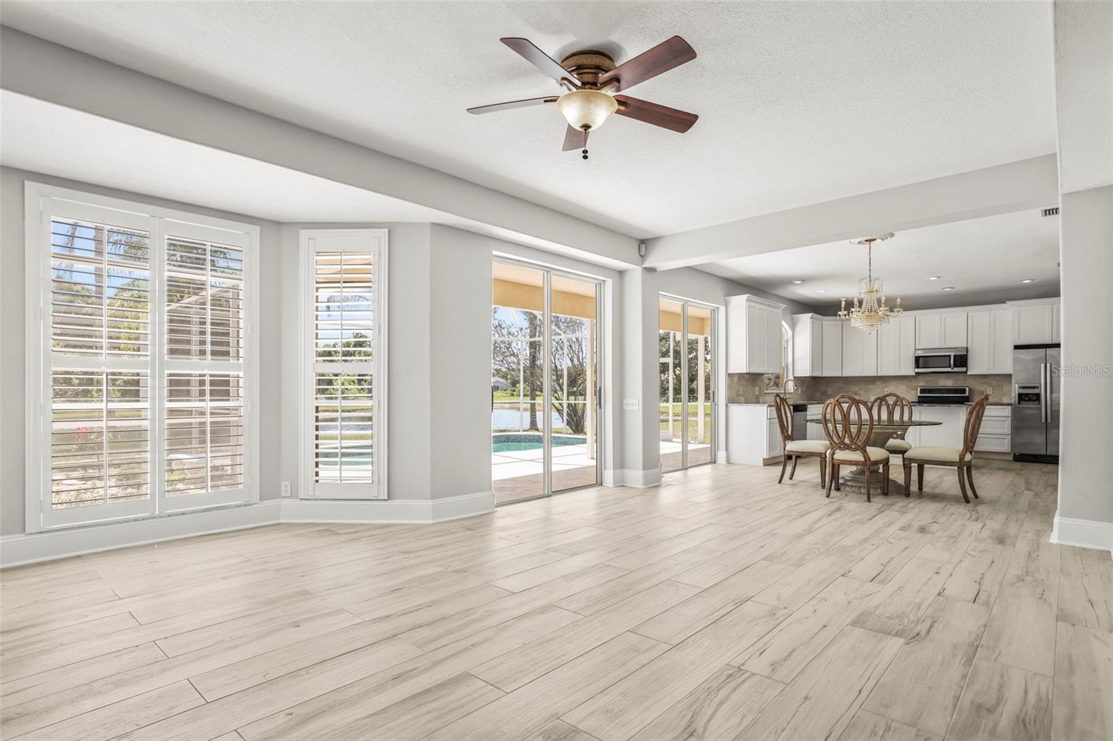Image 14 of 100 For 5160 Loquat Court