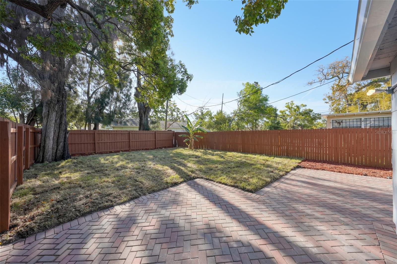 Image 21 of 23 For 1300 37th Street S