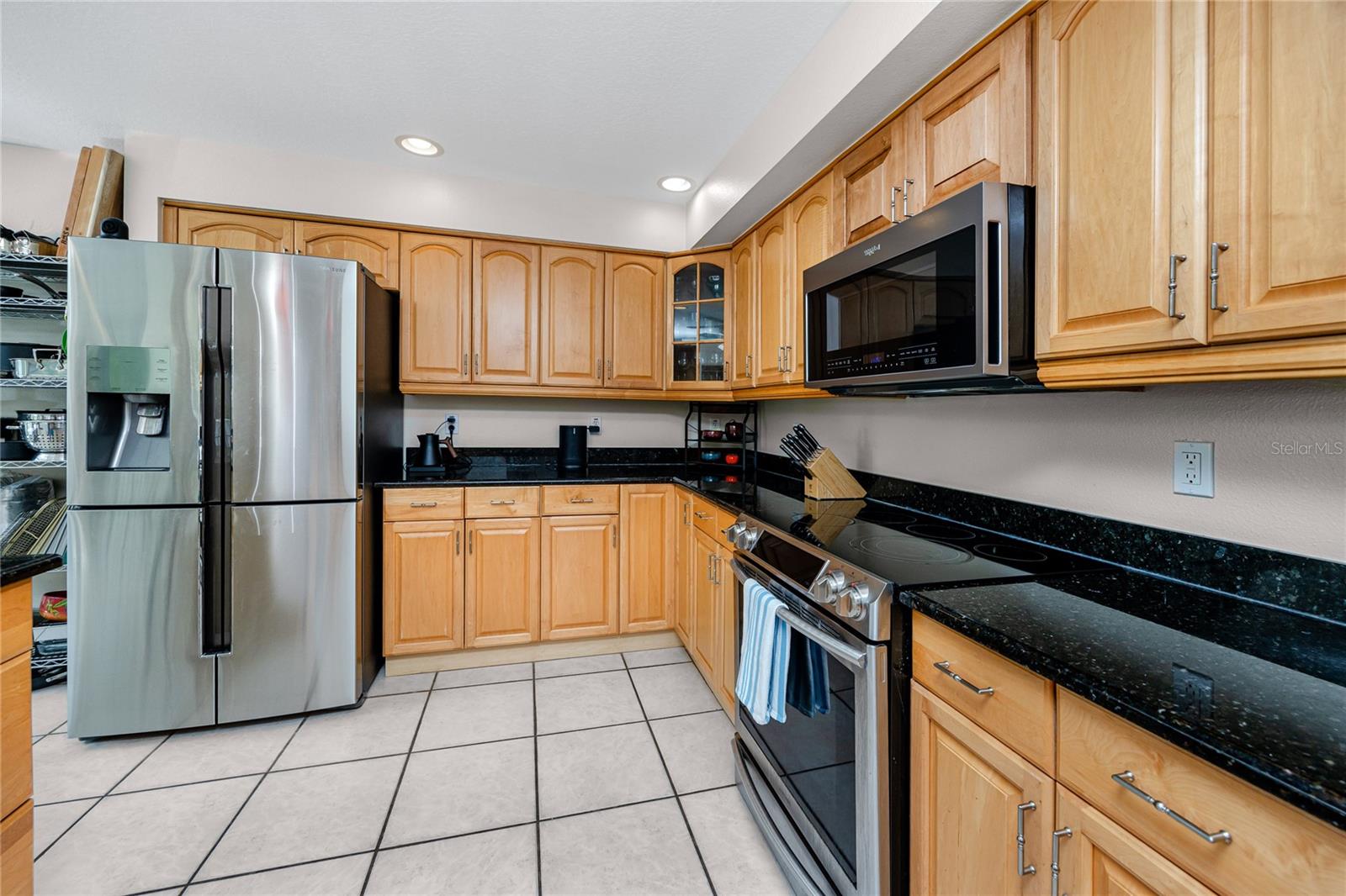 Image 16 of 62 For 405 8th Avenue N