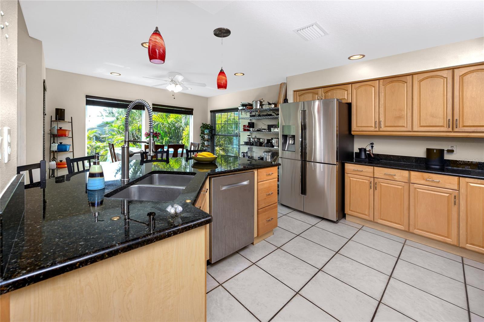 Image 18 of 62 For 405 8th Avenue N