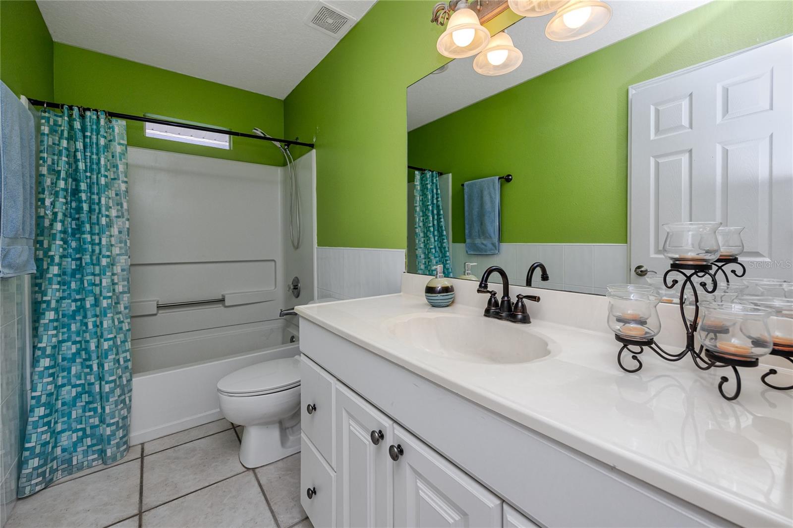 Image 43 of 62 For 405 8th Avenue N