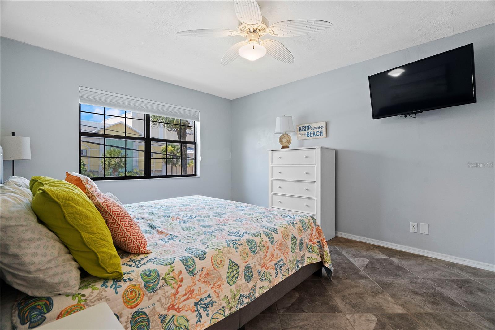 Image 11 of 21 For 340 Causeway Boulevard 104