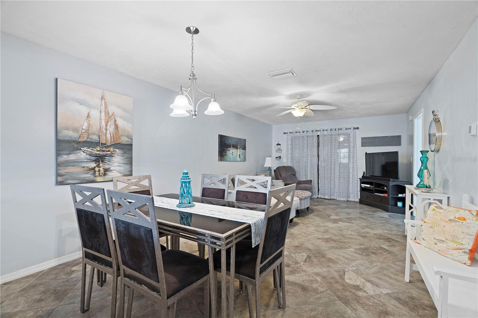 Image 6 of 21 For 340 Causeway Boulevard 104